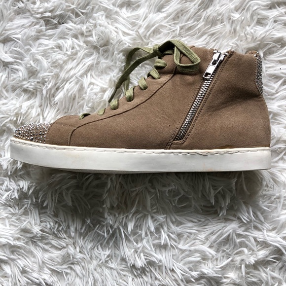 Fergilicious by Fergie High Tops - Picture 2 of 7